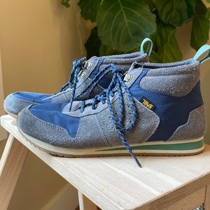 Women’s Teva Highside ‘84 Sneaker, size 9.5